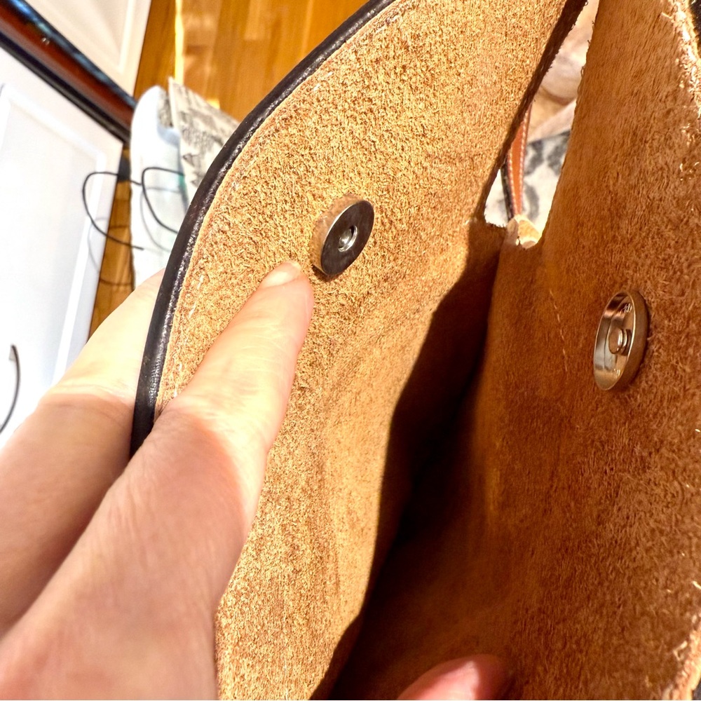 Rocking Bar L Texas Leather Works Brown & Tan Leather Fringe Shoulder Bag - Picture 6 of 13